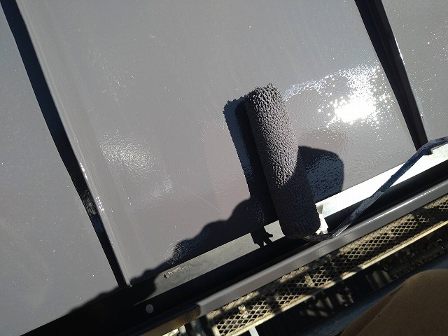 北杜市　屋根塗装工事　遮熱塗料　ガルバリウム鋼板　サーモアイSi